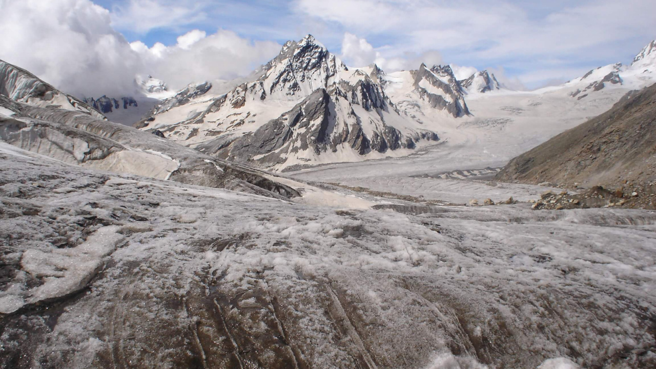 Khatling Glacier Trek